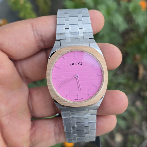 Gucci 25H Steel 38 mm 